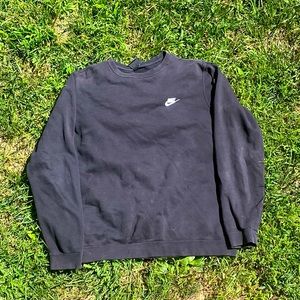 NIKE SWEATER SIZE L